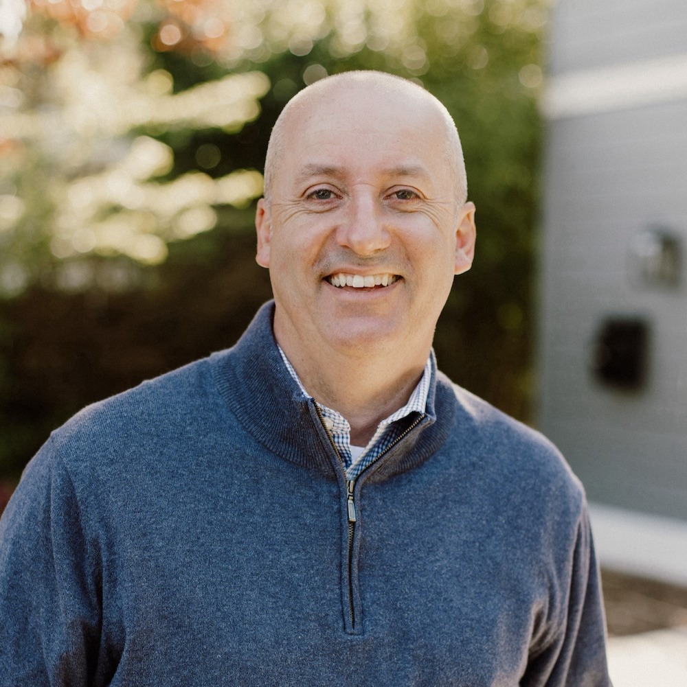 PaulHeadshots-CLOZE CROP