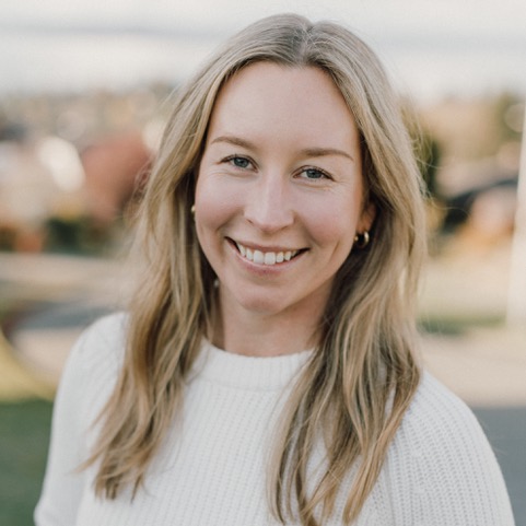 Stephani Nelson agent headshot